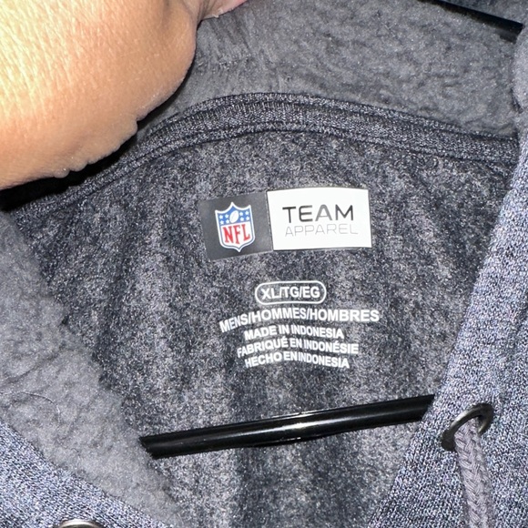 Team Apparel Black and Gold New Orleans Saints Pullover - Picture 6 of 7